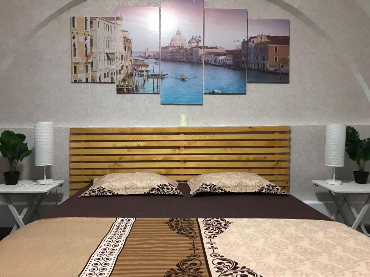 בוקרשט Large Apartment City Centre מראה חיצוני תמונה