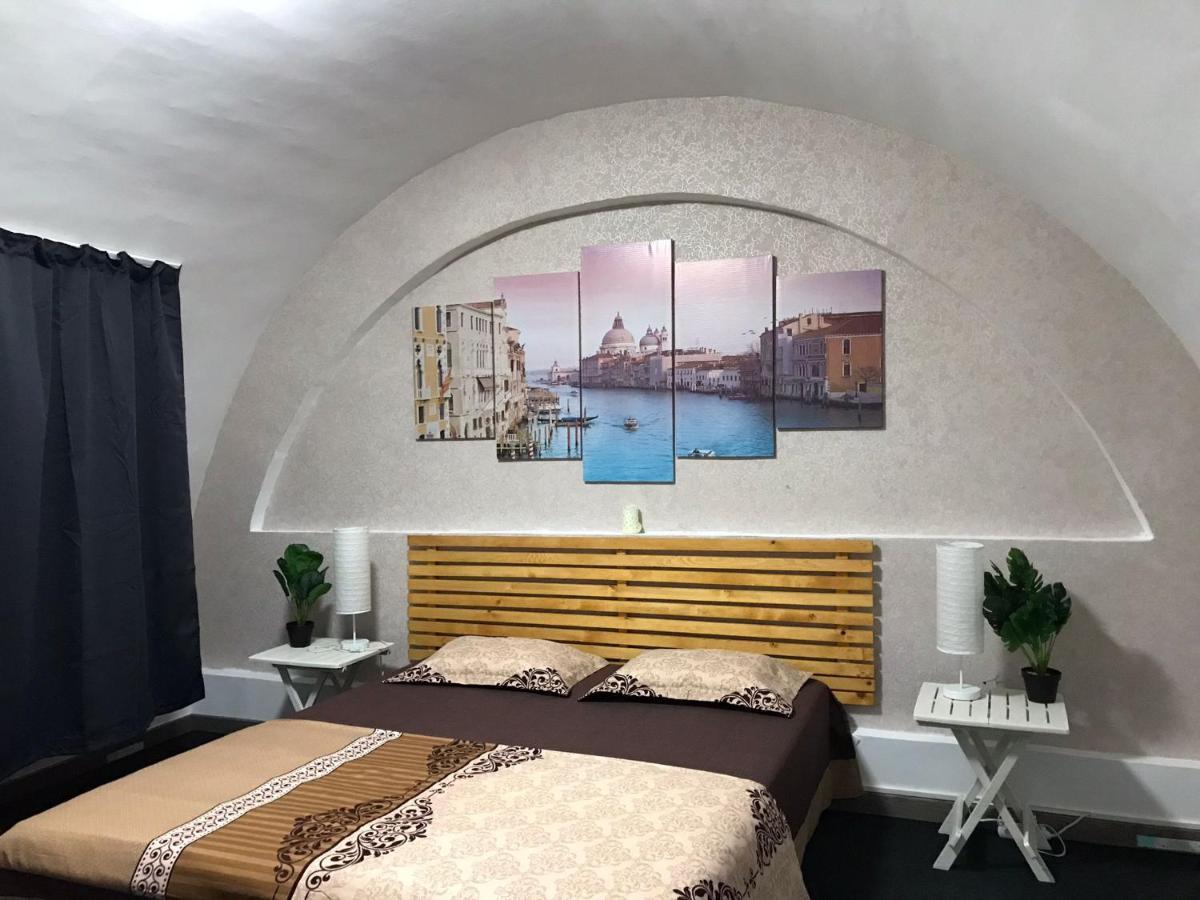 בוקרשט Large Apartment City Centre מראה חיצוני תמונה