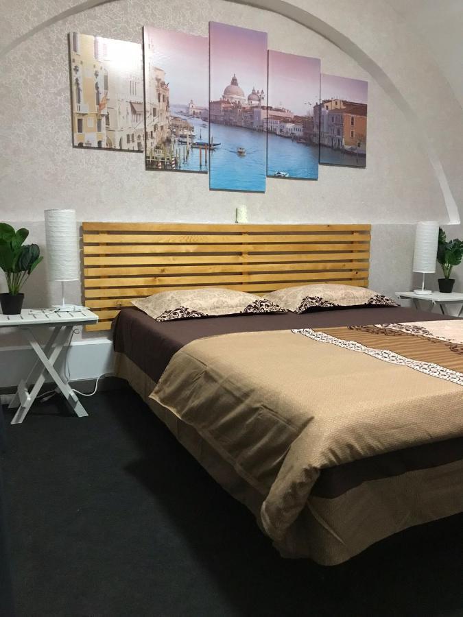 בוקרשט Large Apartment City Centre מראה חיצוני תמונה