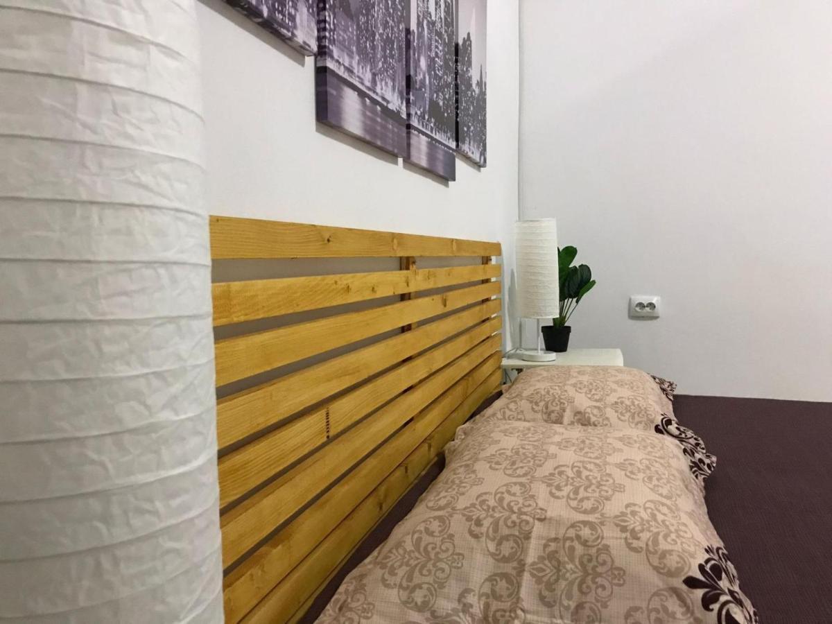 בוקרשט Large Apartment City Centre מראה חיצוני תמונה